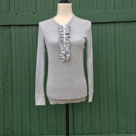 Grey tuxedo ruffle sweater - Picture 2 of 4
